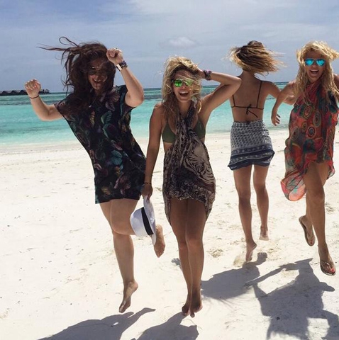 Bar Refaeli... BİR TÜRLÜ BEKARLIĞA VEDA EDEMEDİ! 8