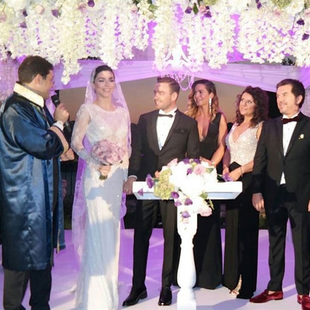 Merve Boluğur - Murat Dalkılıç... ONLAR ARTIK EVLİ!