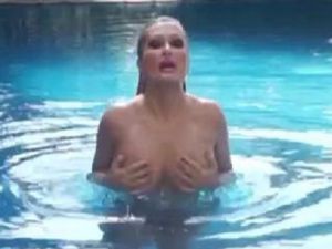 Tülay Kumaşçı... HİÇBİR YERİNDE ESTETİK YOKMUŞ!