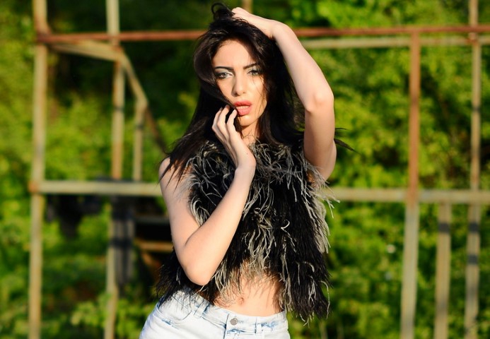 Tuğçe Aral… “BAYAN BACAK”! 12