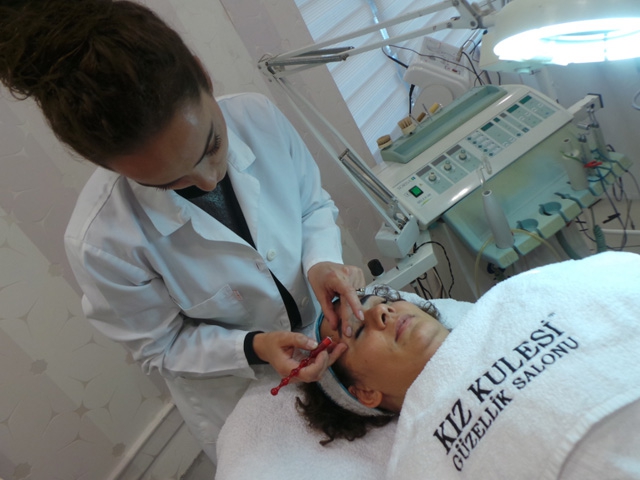 KIŞA GİRERKEN YÜZÜNÜZE SİZİ DAHA İYİ İFADE EDEN BİR GÖRÜNÜM KAZANDIRIN 11