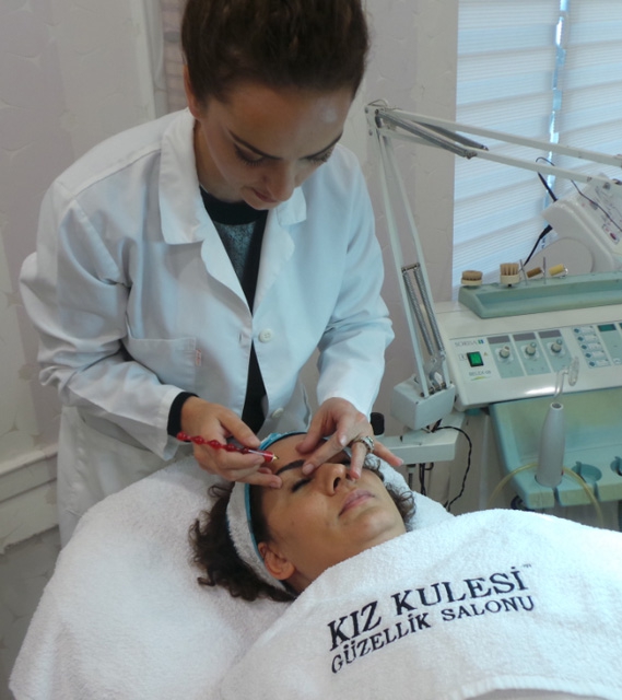 KIŞA GİRERKEN YÜZÜNÜZE SİZİ DAHA İYİ İFADE EDEN BİR GÖRÜNÜM KAZANDIRIN 9