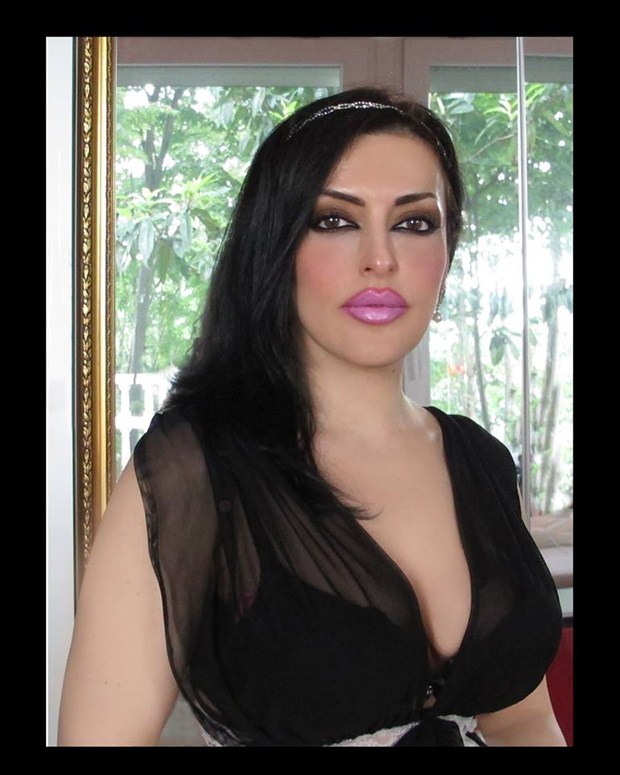 Esra Saraçoğlu... ADNAN HOCA'NIN SON GÖZDE KEDİCİĞİ 7