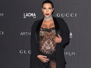 Kim Kardashian... İLLE DE DANTEL, İLLE DE TRANSPARAN!