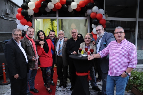 Aysun Kaya... İLK SAHNE PARASIYLA KURDUĞU ŞİRKETİNİN 15. YILINI KUTLADI!