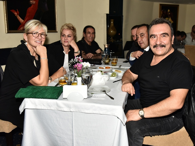 Ümit Besen-Zara... GÜNAY'DA İLKLERİN GECESİ!