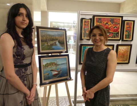 Ressam Ayşen Can... 'ZEVK-İ RENGİ AŞK' İLE EĞİTİME DESTEK!