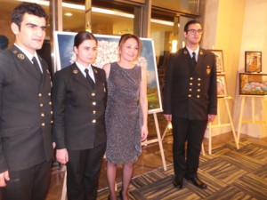 Ressam Ayşen Can... 'ZEVK-İ RENGİ AŞK' İLE EĞİTİME DESTEK!