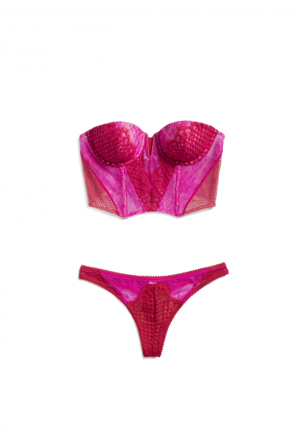 Victoria's Secret... MELEKLERİN İÇ GICIKLAYAN "SEVGİLİLER GÜNÜ" KOLLEKSİ 10