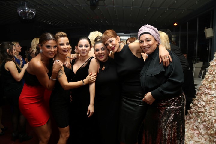 MAGAZİNCİ BAŞAK ÇOKAN EVLENDİ... 10