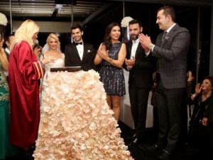 MAGAZİNCİ BAŞAK ÇOKAN EVLENDİ...