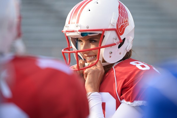 Victoria's Secret... SEKSİ MELEKLER SAHAYA İNDİ !.. 8