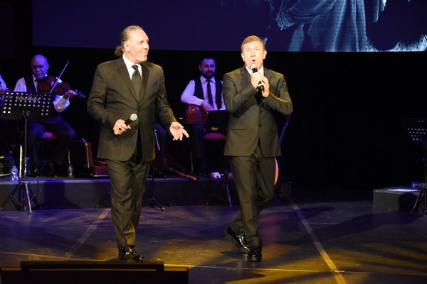 "TOÇEV" İÇİN SPOR VE SANAT DÜNYASININ YILDIZLARI SAHNEDE BULUŞTU! 12