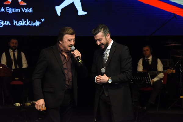 "TOÇEV" İÇİN SPOR VE SANAT DÜNYASININ YILDIZLARI SAHNEDE BULUŞTU! 19