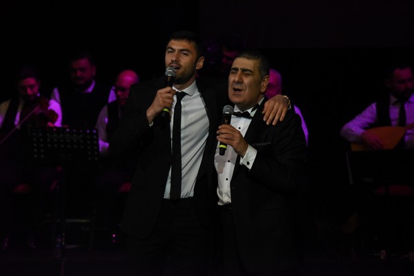 "TOÇEV" İÇİN SPOR VE SANAT DÜNYASININ YILDIZLARI SAHNEDE BULUŞTU! 7