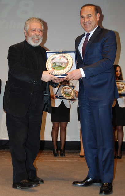 ÇİRKİN KRAL DOĞUM GÜNÜNDE ANILDI! 19