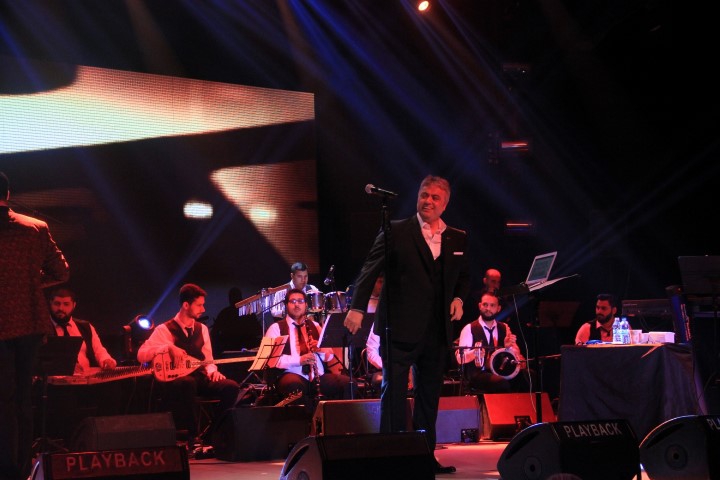 Cengiz Kurtoğlu... 32. YILINI KONSERLE KUTLADI!