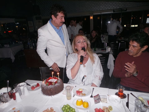 Ahmet Selçuk İlkan...ANADOLU YAKASI'NDA SANATÇILAR FASLI! ! 10