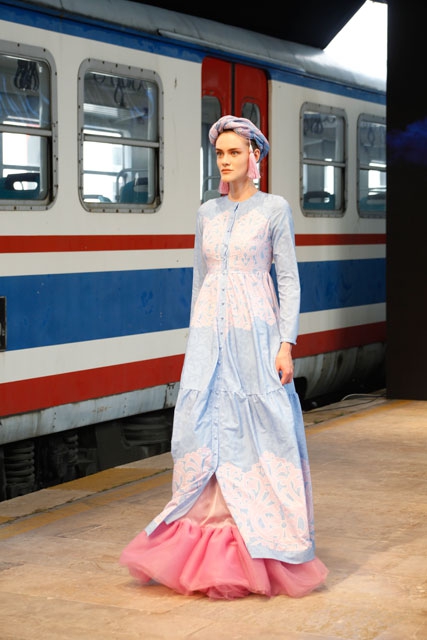 HAYDARPAŞA GARI'NDA ŞARK ESİNTİSİ! 13