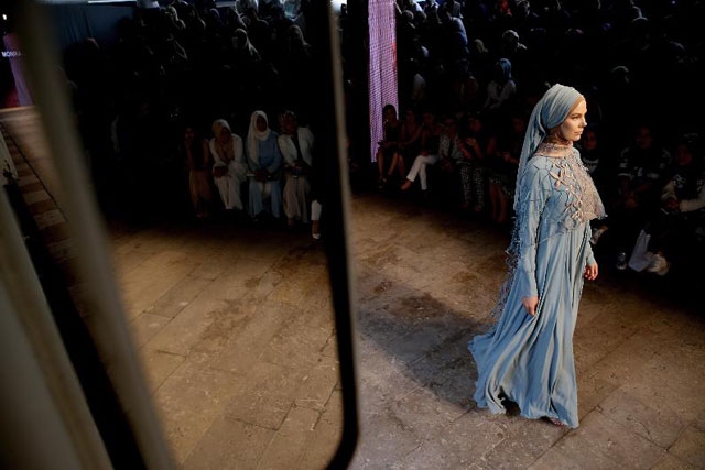 HAYDARPAŞA GARI'NDA ŞARK ESİNTİSİ! 16