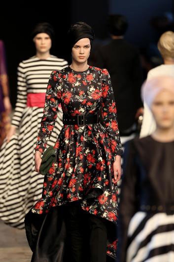 HAYDARPAŞA GARI'NDA ŞARK ESİNTİSİ! 19