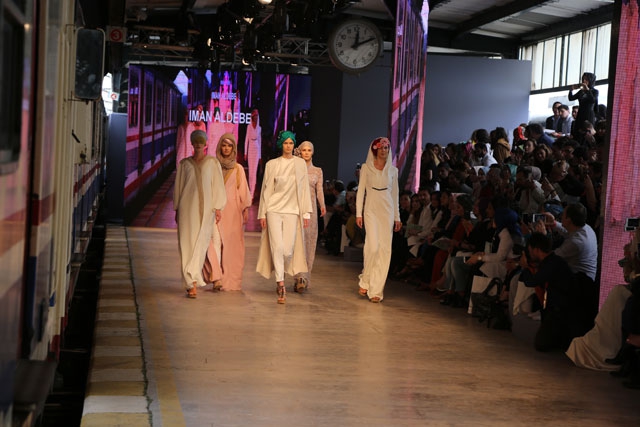 HAYDARPAŞA GARI'NDA ŞARK ESİNTİSİ! 7