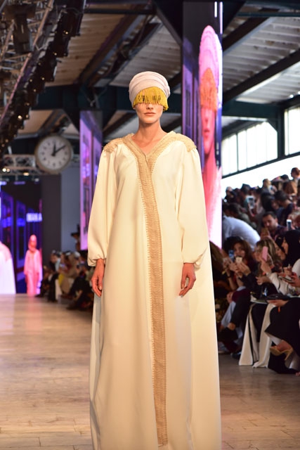 HAYDARPAŞA GARI'NDA ŞARK ESİNTİSİ! 9