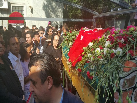 Oya Aydoğan...GÖZYAŞLARI İÇİNDE SON YOLCULUĞUNA UĞURLANDI!.. 11