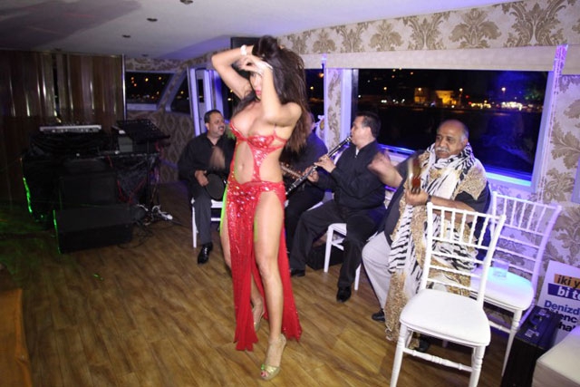 BOĞAZ'DA ÇİNGENE PARTİSİ! 9