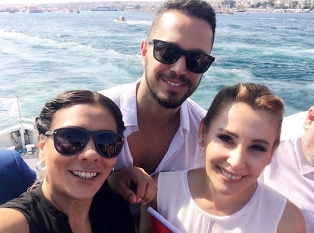 ÜNLÜLER DEMOKRASİ NÖBETİNDE! 10