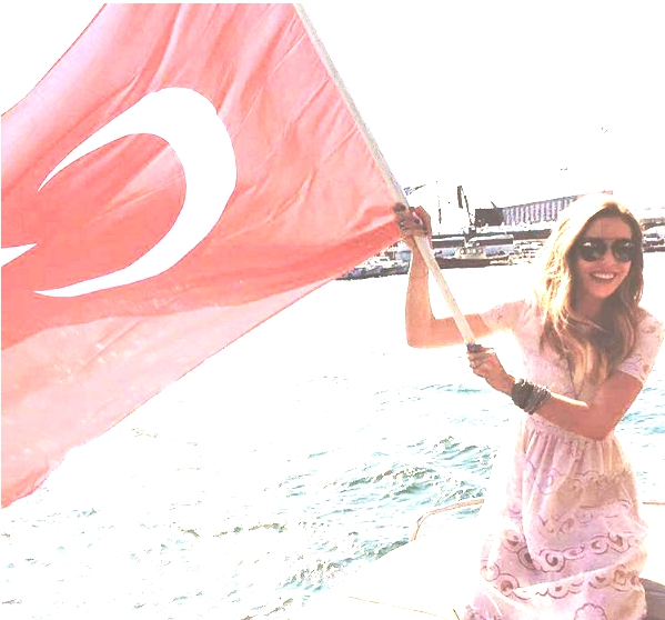 ÜNLÜLER DEMOKRASİ NÖBETİNDE! 37