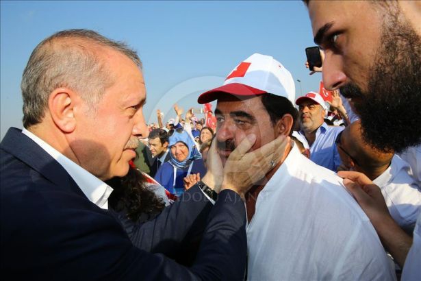 ÜNLÜLER DEMOKRASİ NÖBETİNDE! 45