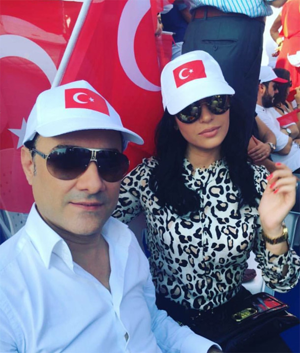 ÜNLÜLER DEMOKRASİ NÖBETİNDE! 49