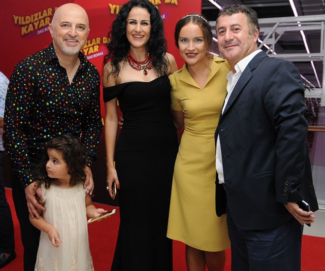 Yıldızlar Da Kayar...BOL KAHKAHALI FİLME BOL YILDIZLI GALA! 6