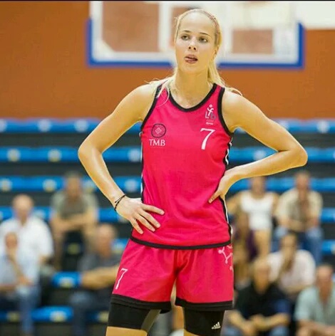 Antonija Misura Sandric... SEKSİ TRANSFER!.. 1