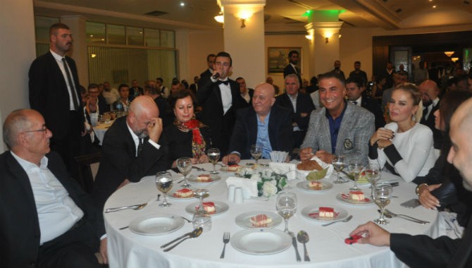 Kocaeli Spastik Çocuklar Derneği.... NUR ERTÜRK VE NURİ ALÇO'YLA COŞTULA 2