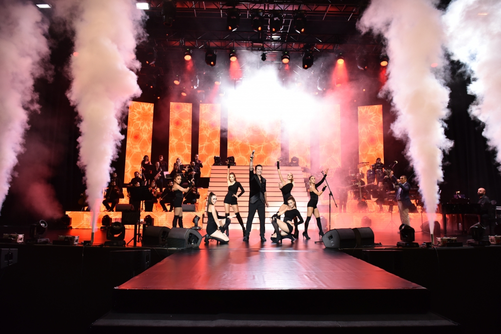 Hakan Peker… KONSERİNDE “ÜNLÜ” REKORU! 9