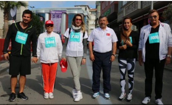 ÜNLÜLERDEN DARICA MARATONUNA DESTEK! 12