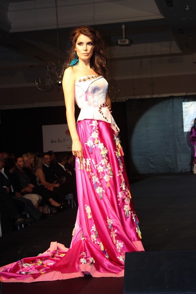 Cemil İpekçi...ALZHEIMMER HASTALARINA DEFİLE! 8