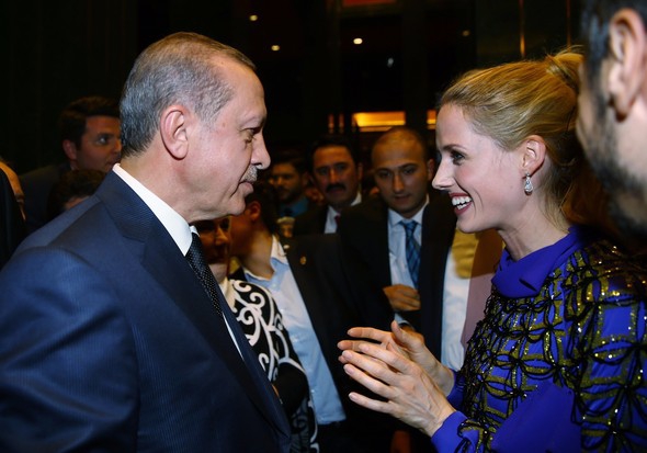 CUMHURBAŞKANININ 29 EKİM RESEPSİYONUNA ÜNLÜ AKINI 9