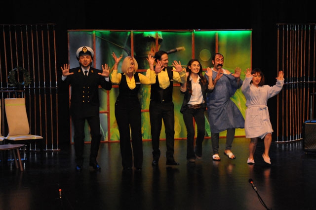 ÇİĞDEM TUNÇ TİYATROSU'NUN İLK GALASI YAPILDI! 18