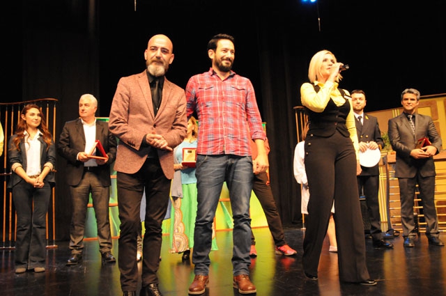 ÇİĞDEM TUNÇ TİYATROSU'NUN İLK GALASI YAPILDI! 26