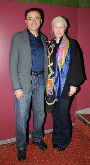 '6 Üstü Komedi'... BİN BİR SURAT TUĞBA ÖZAY! 15