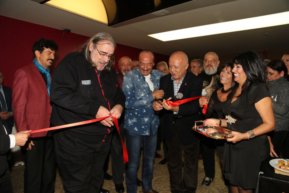 Çatı İstanbul… MÜZİSYENLER KENDİ MEKANLARINI AÇTILAR…