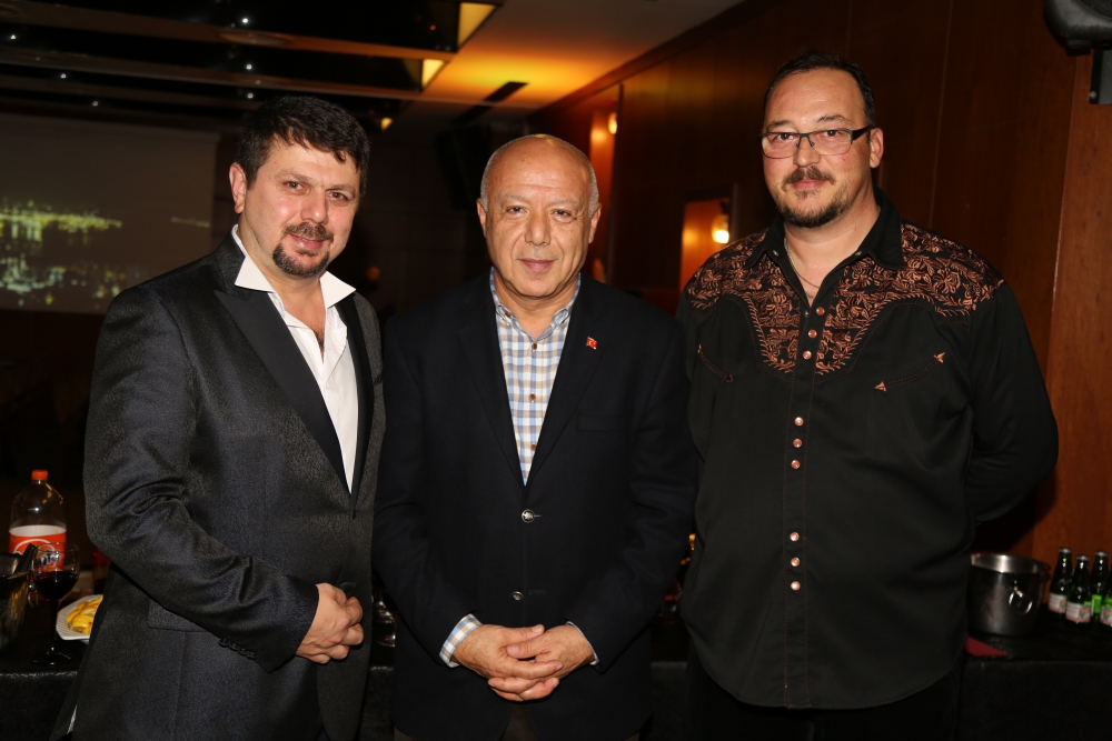 Çatı İstanbul… MÜZİSYENLER KENDİ MEKANLARINI AÇTILAR…