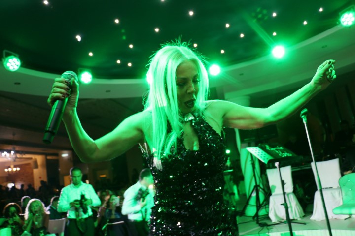 Bülent Ersoy-Asena-Semiha Yankı ...MUHTEŞEM  AVRUPA SEFERİ! 20