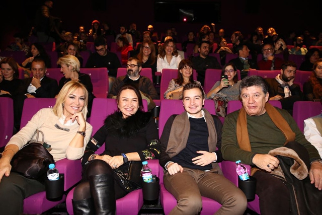 “OLANLAR OLDU”YLA SALONLAR KAHKAHAYLA DOLDU! 17