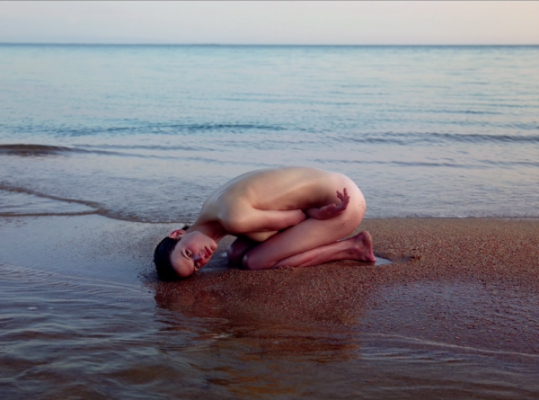 Kate Moss... SEVGİLİSİNE BİLE MERT'E SOYUNDUĞU KADAR SOYUNMADI! 87