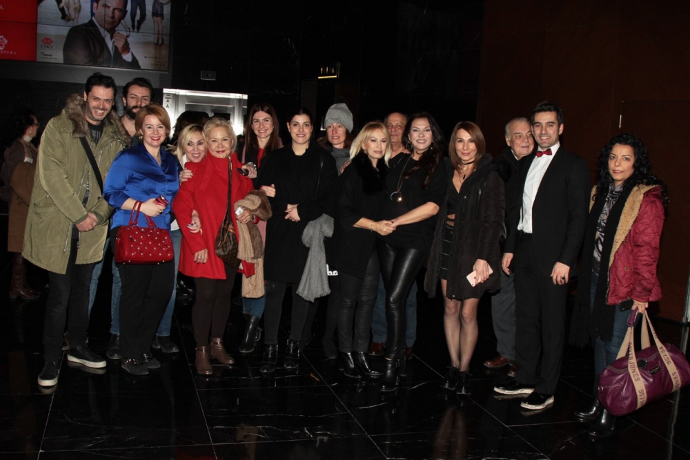 "Sevgilime Göz Kulak Ol"... AŞK DOLU KOMEDİNİN GALASINA ÜNLÜ AKINI!.. 12