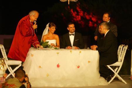 ÜNLÜ ÇİFTLERİN NİKAH FOTOĞRAFLARI! 13